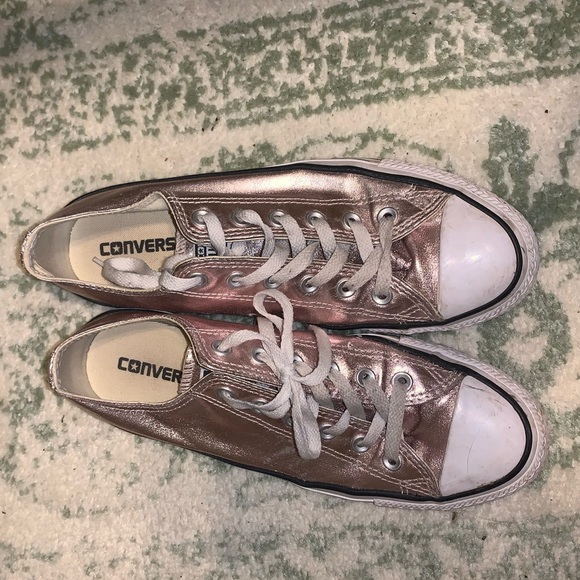Converse shoes - Picture 2 of 5